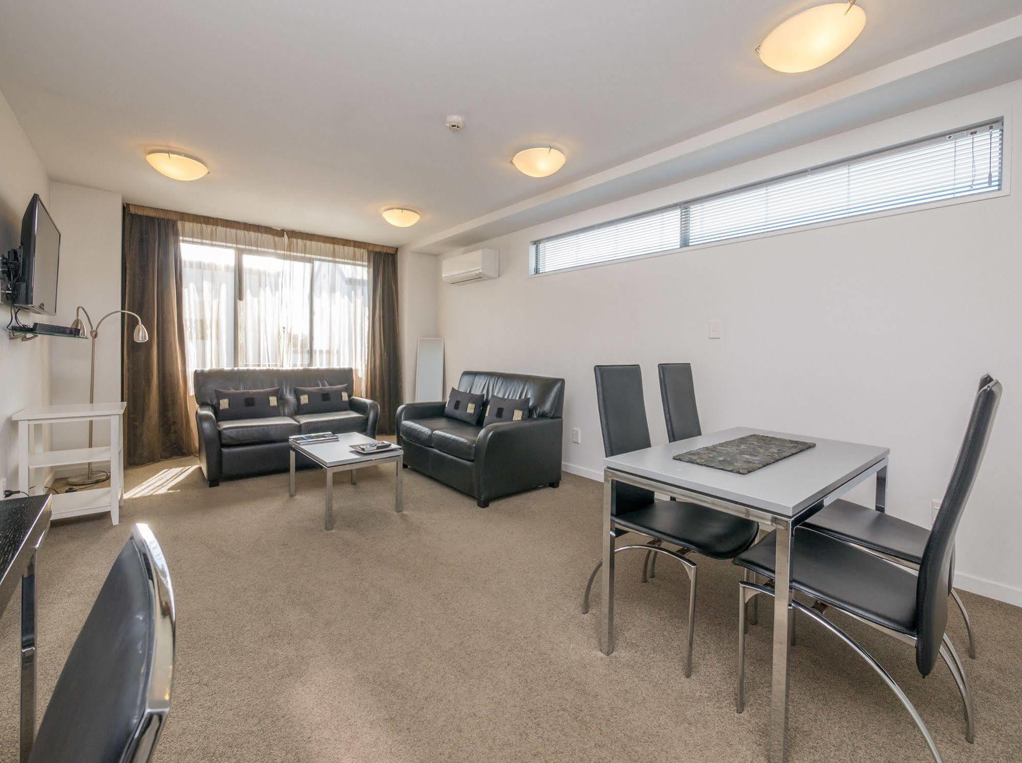 Bellano Motel Suites Christchurch Eksteriør bilde A typical apartment at the hotel