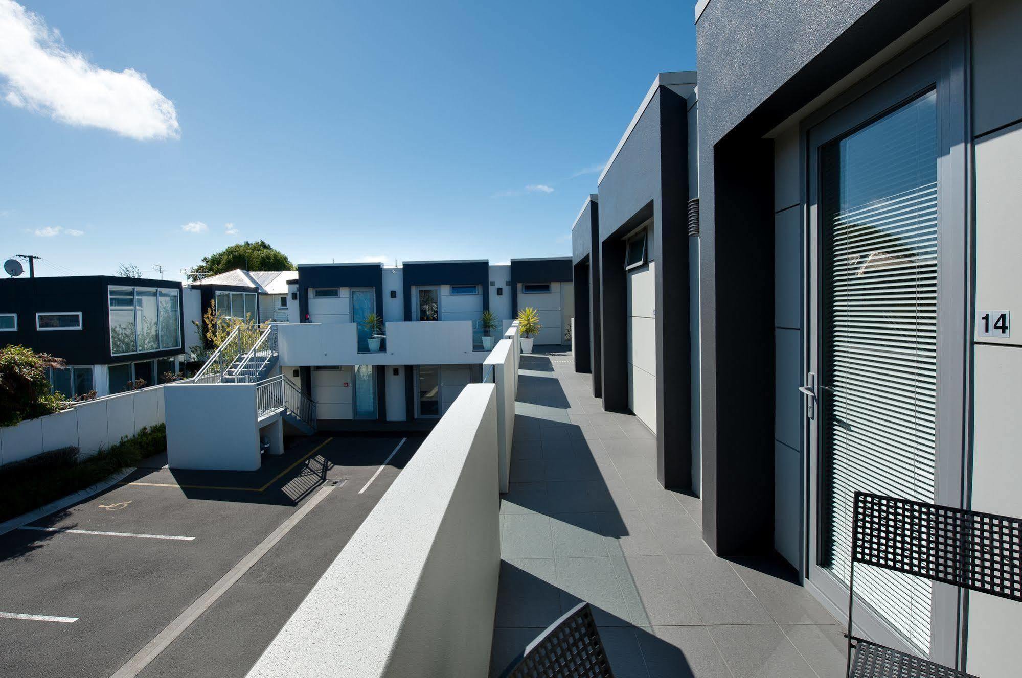Bellano Motel Suites Christchurch Eksteriør bilde Townhouses in Auckland, New Zealand
